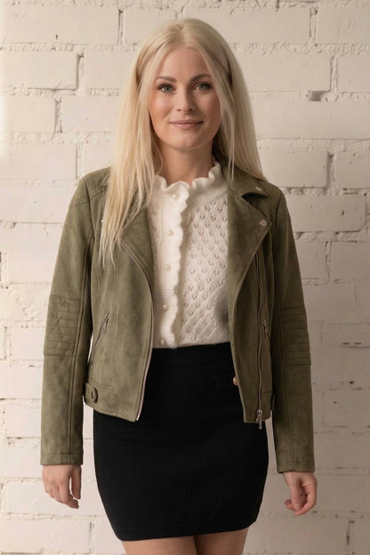 Sigge - Suede biker jakke - Army; Fra webshoppen Defend Dreams