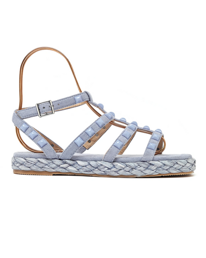 Celeste - Flettet sandal med nitter; fra webshoppen Defend Dreams