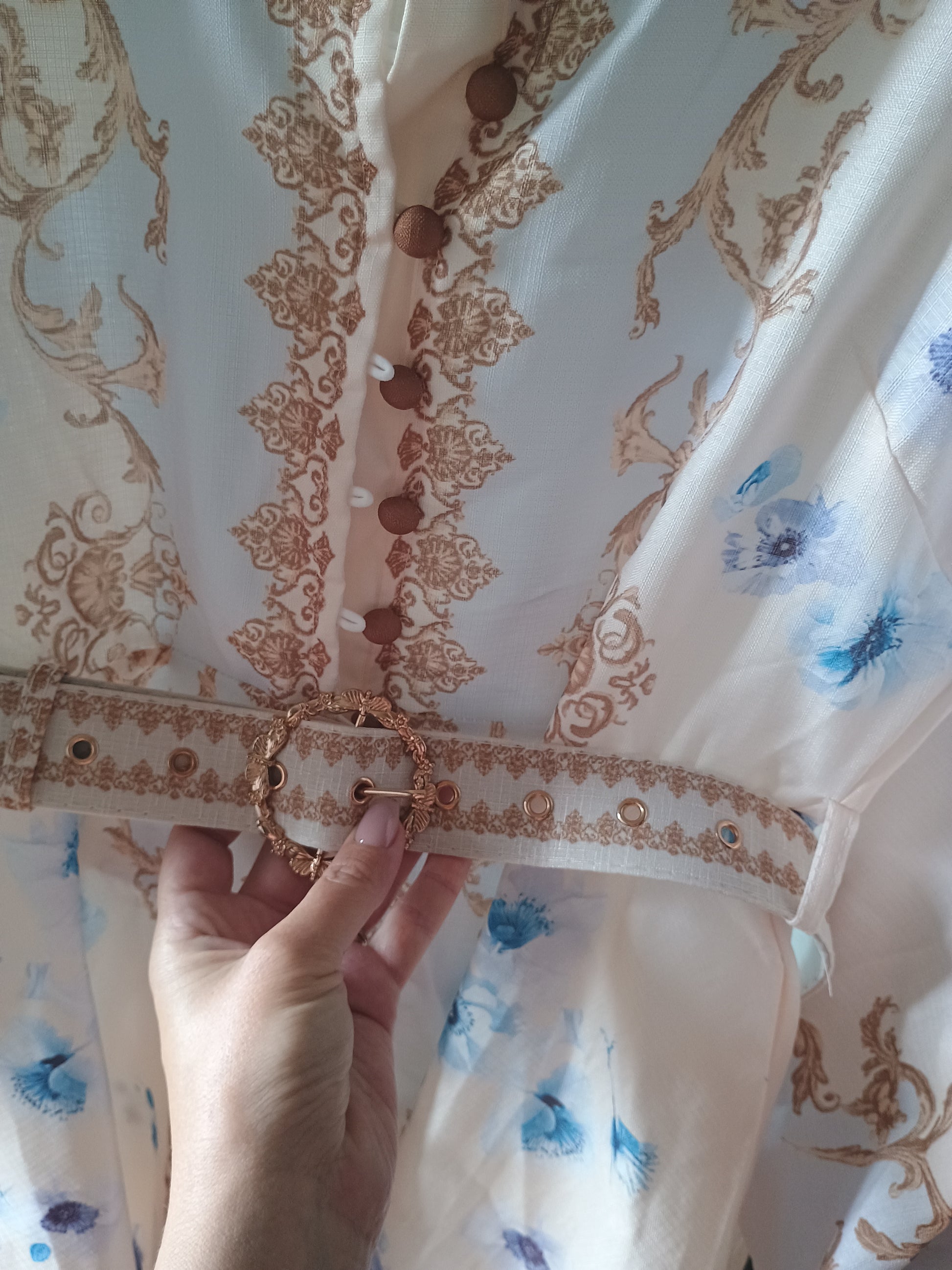 Rie - Kort unik mønstret kjole; Fra webshoppen Defend Dreams
