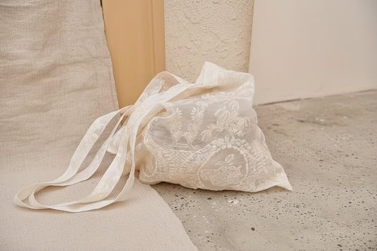Beige blonde tote taske; fra webshoppen Defend Dreams
